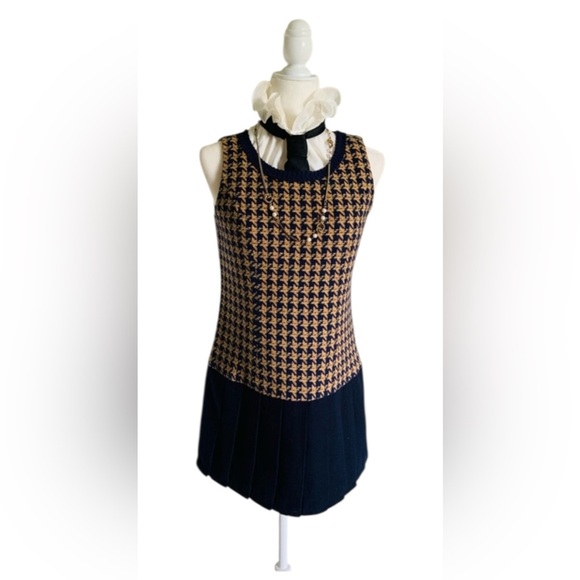 Chic Houndstooth Mini Dress – Size S - Picture 1 of 13